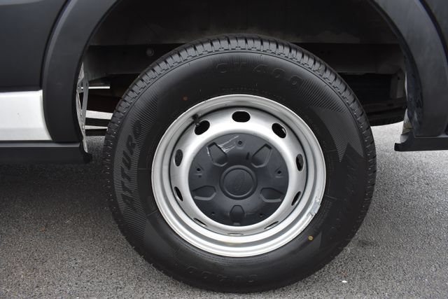 Used 2019 Ford Transit 250 148 Medium Roof RWD image 29