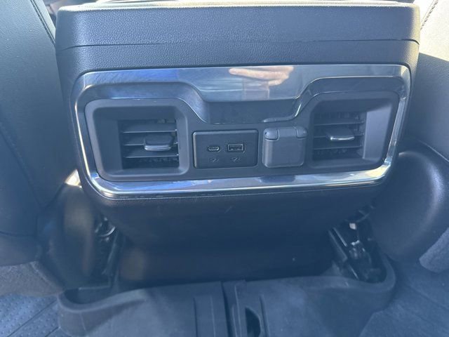 Used 2021 Chevrolet Silverado 1500 High Country image 11