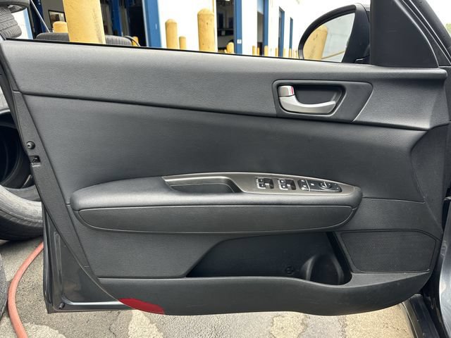 Used 2020 Kia Optima SE FWD image 9