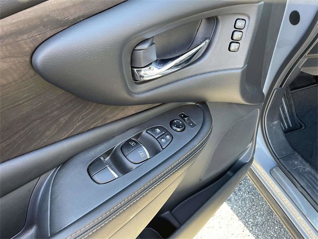Used 2024 Nissan Murano Platinum w/ Cargo Package image 19