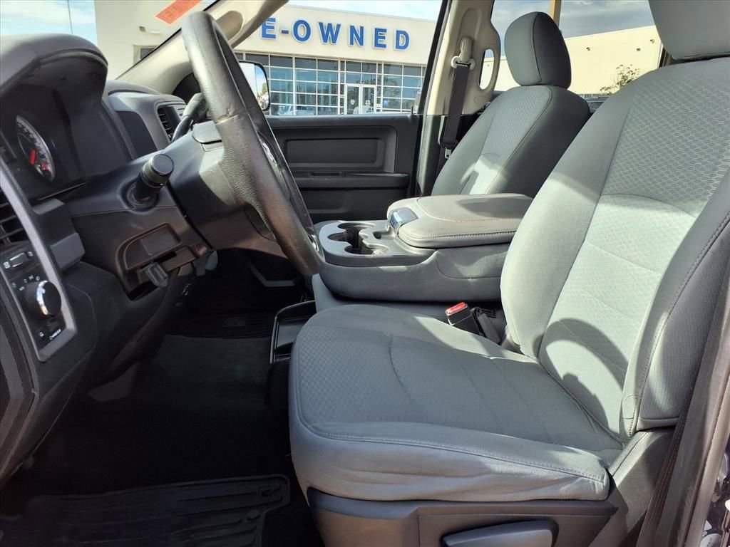 Used 2017 RAM 2500 Tradesman w/ Chrome Appearance Group image 24