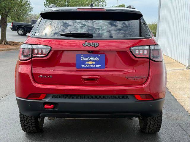 Used 2025 Jeep Compass Trailhawk image 16