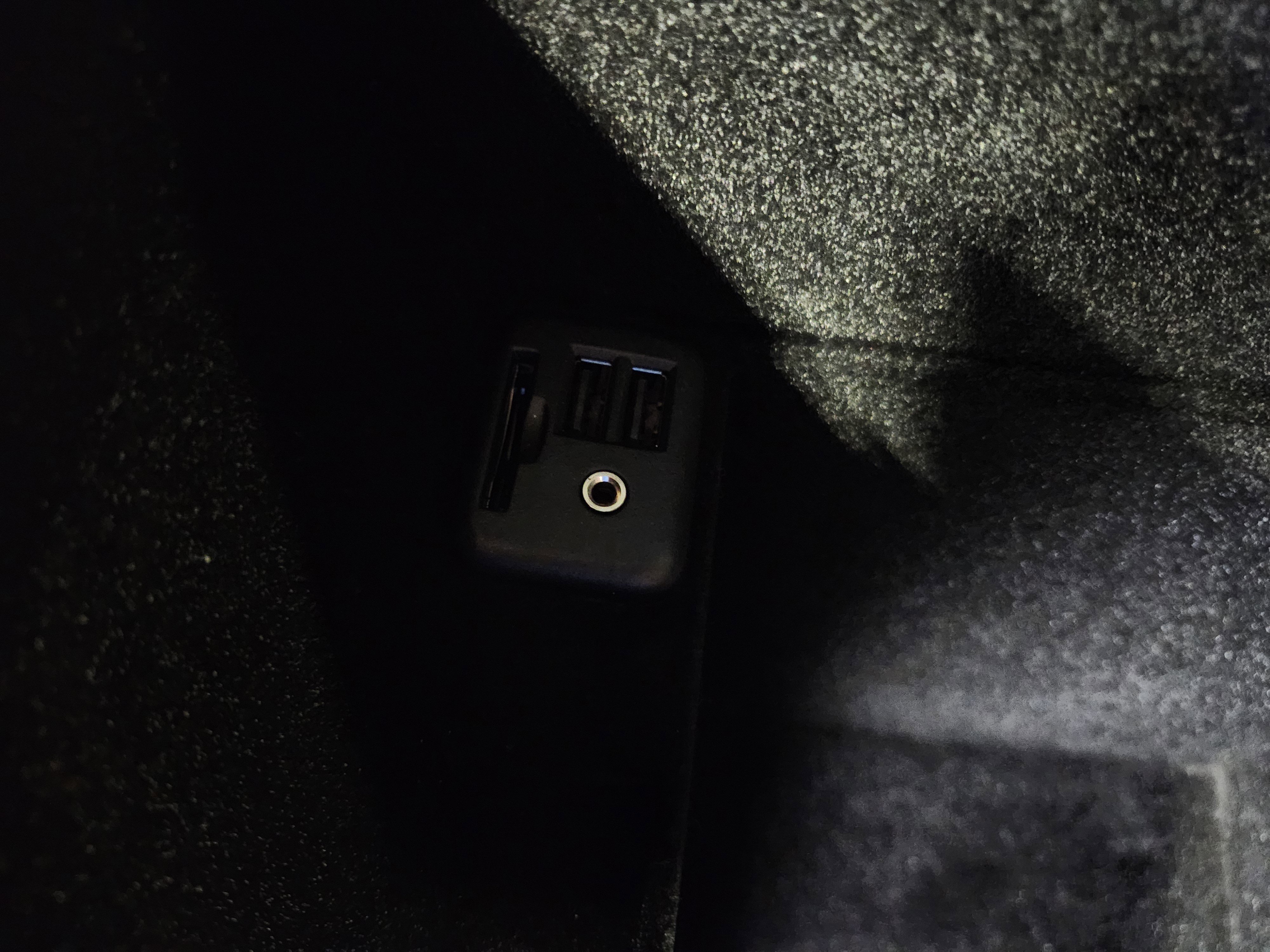 Used 2015 Cadillac Escalade Premium image 8