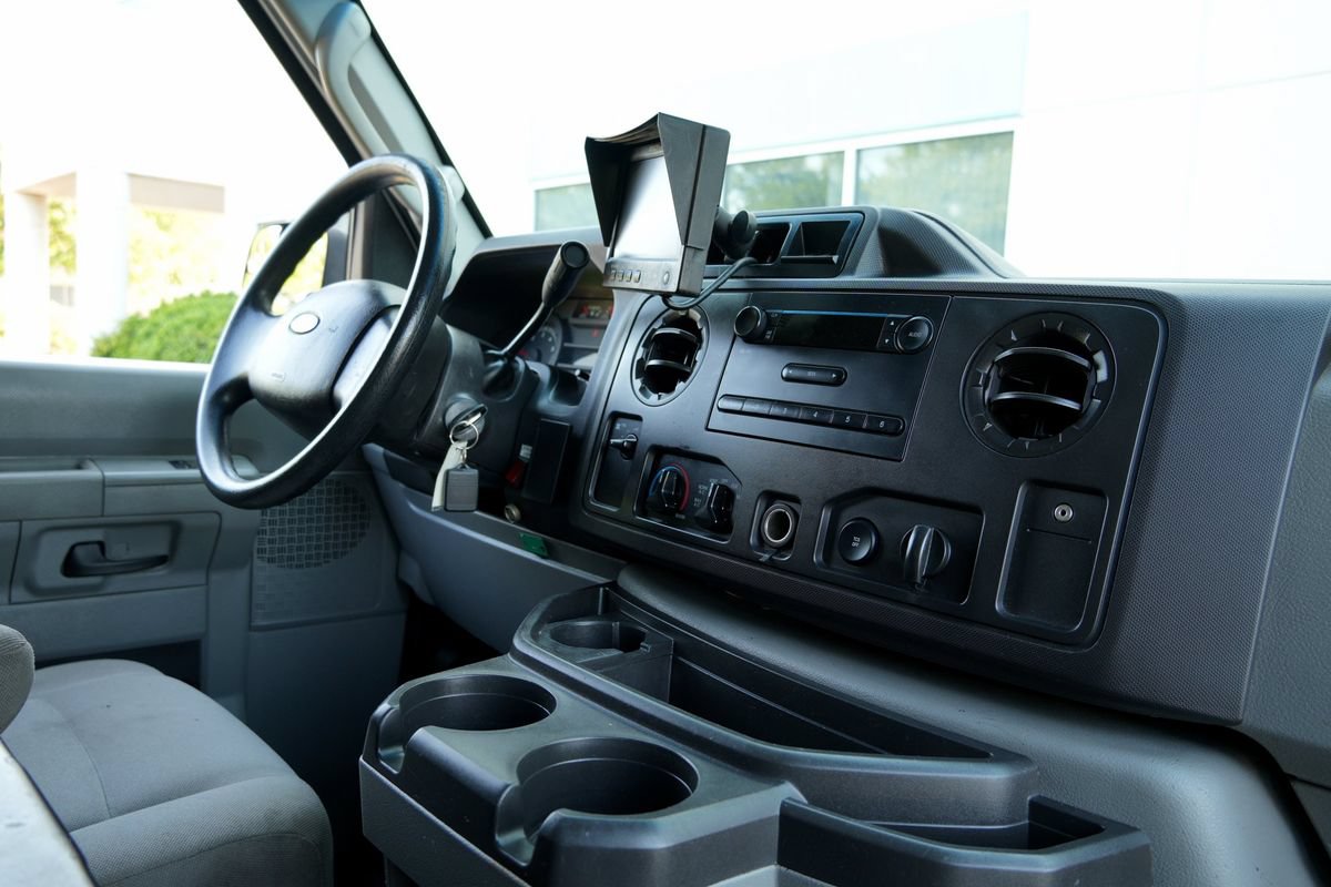 Used 2014 Ford E-150 and Econoline 150 w/ Power Group RWD image 7