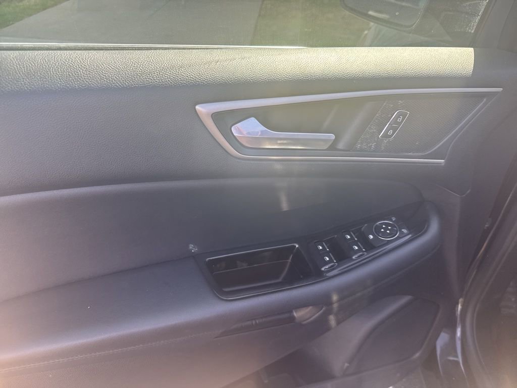 Used 2019 Ford Edge SEL w/ Equipment Group 201A image 11