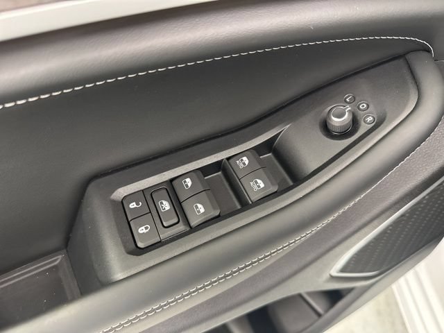 New 2026 Jeep Grand Cherokee Limited AWD/4WD image 15