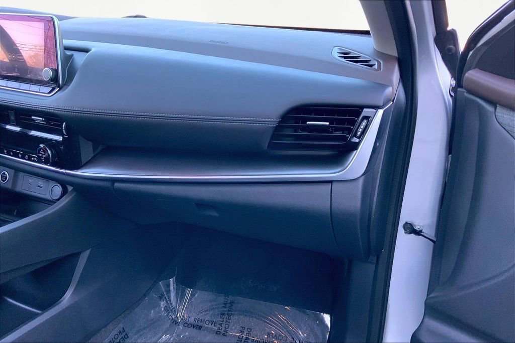 Used 2022 Nissan Rogue SV image 18