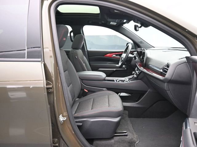 Used 2024 Chevrolet Traverse Z71 w/ Enhanced Driving Package image 45