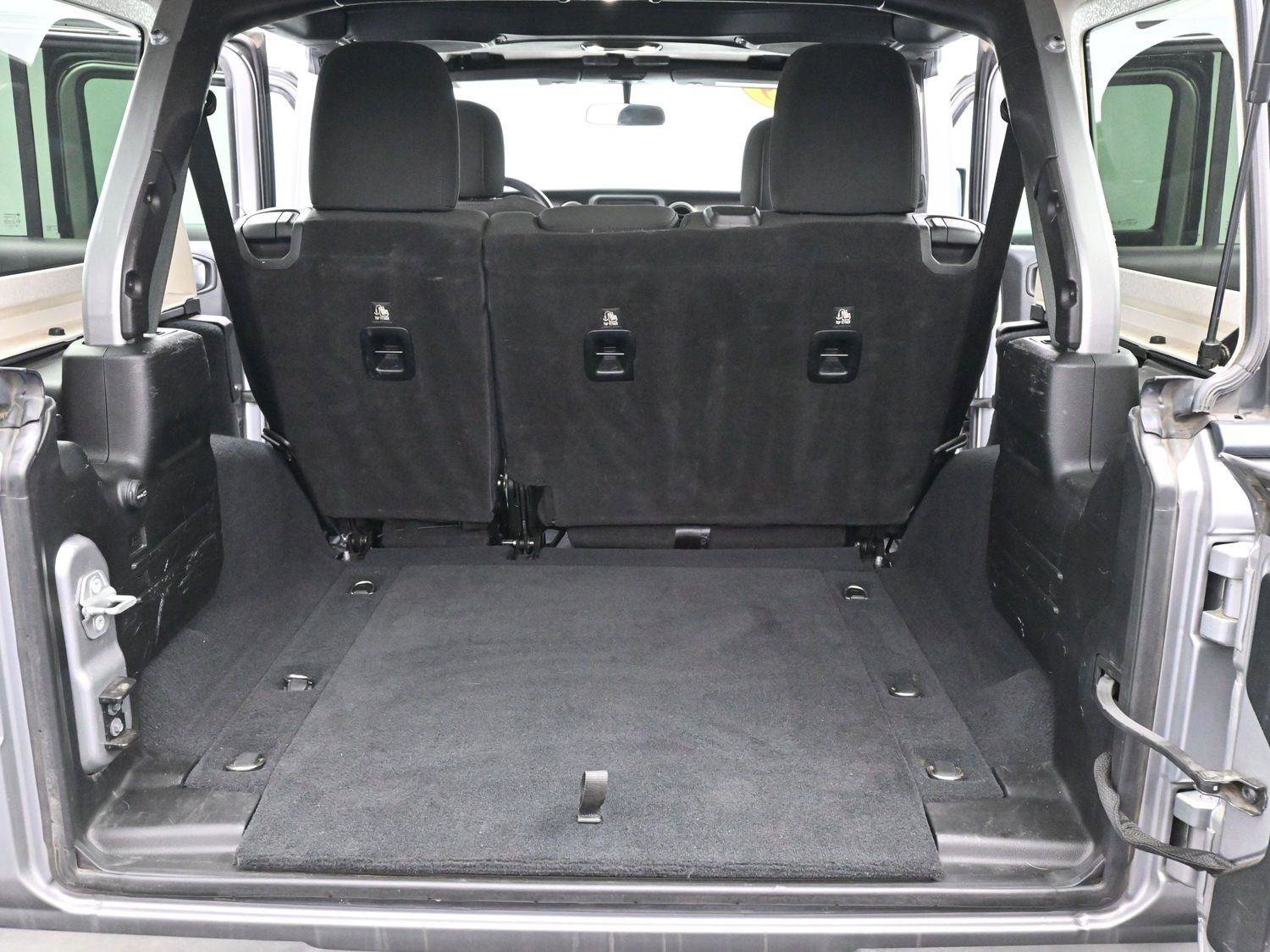 Used 2019 Jeep Wrangler Unlimited Sport S image 9