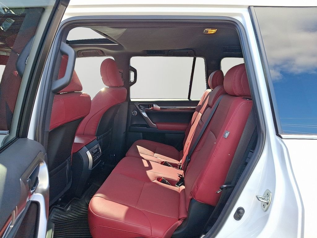 Used 2023 Lexus GX 460 Premium w/ Premium Plus Package image 8