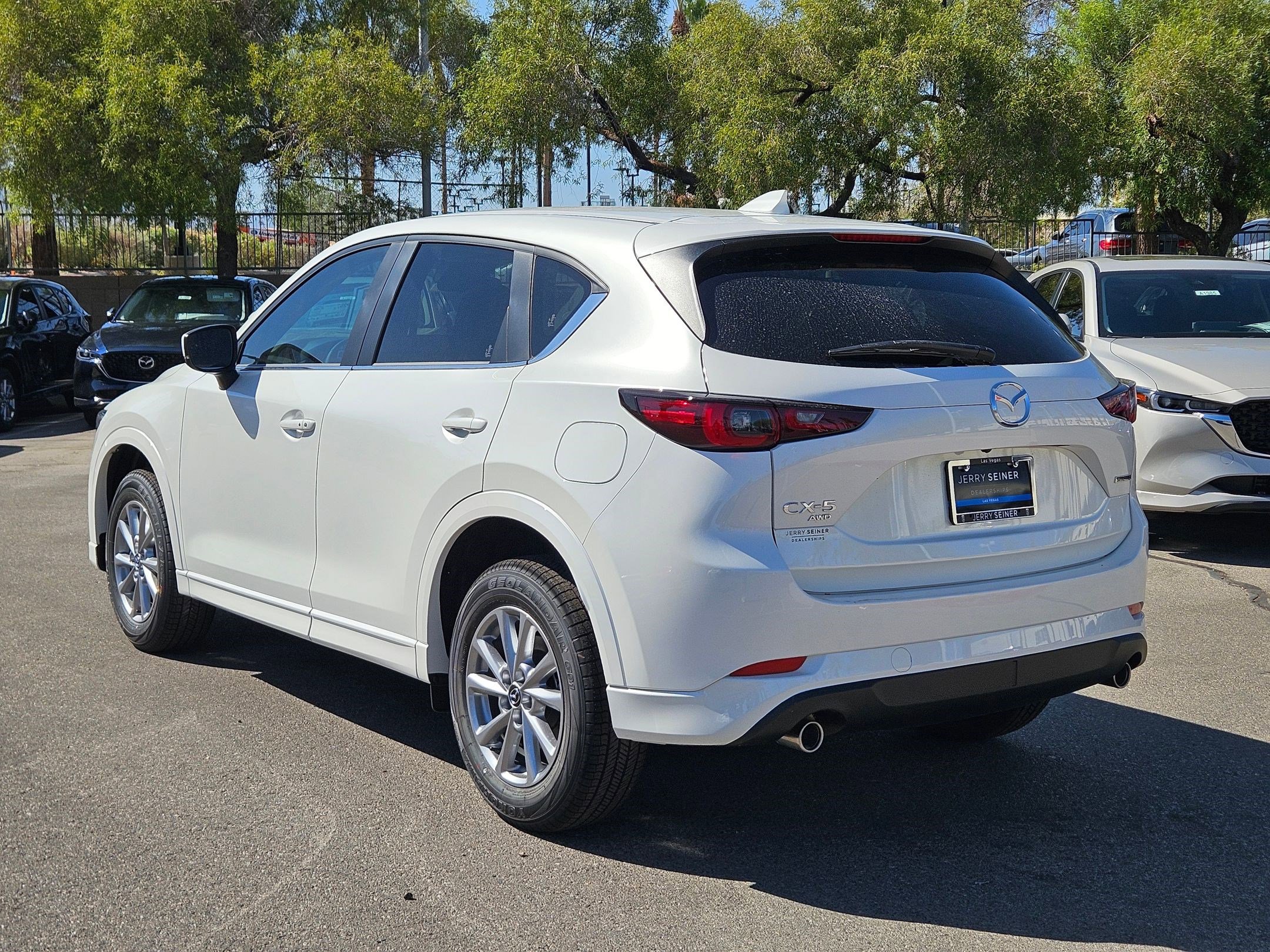 New 2025 MAZDA CX-5 AWD 2.5 S w/ Select Package image 3