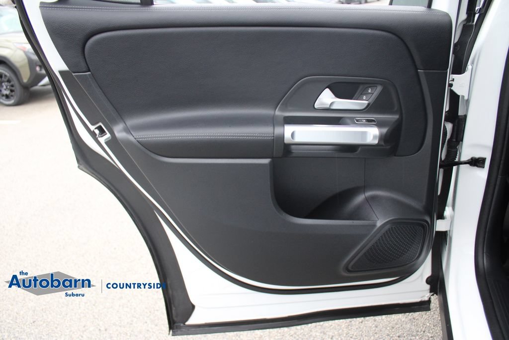 Used 2023 Mercedes-Benz GLB 250 4MATIC w/ Premium Package image 22