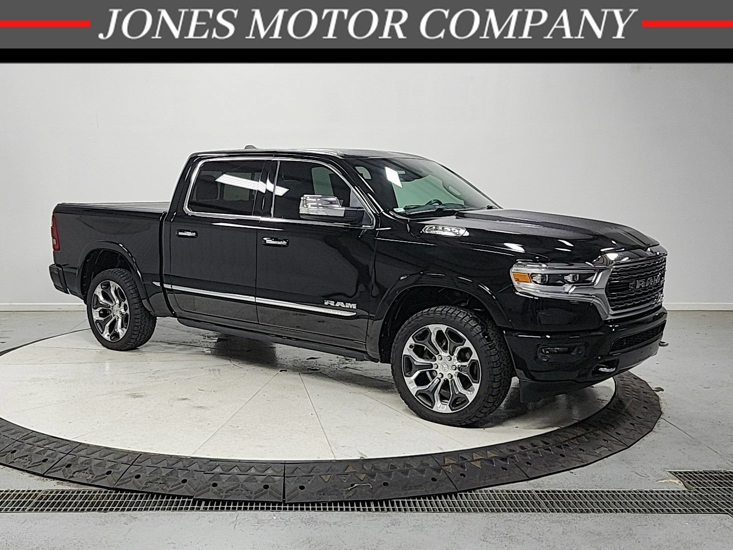 Used 2020 RAM 1500 Limited AWD/4WD image 1