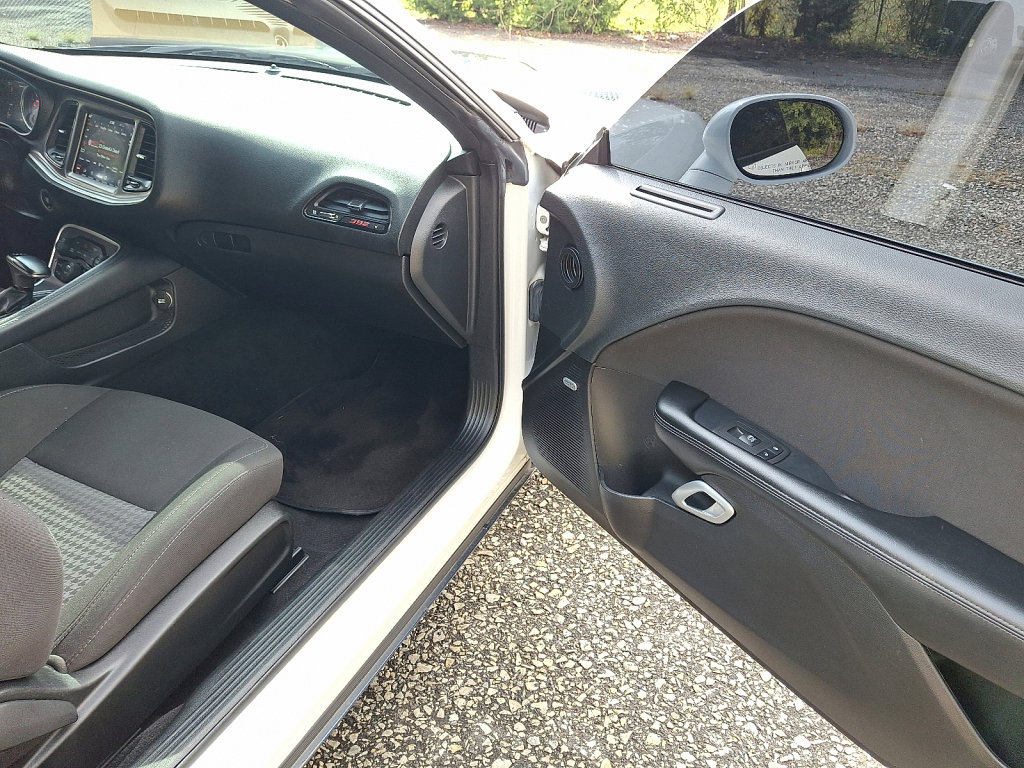 Used 2021 Dodge Challenger R/T Scat Pack image 10