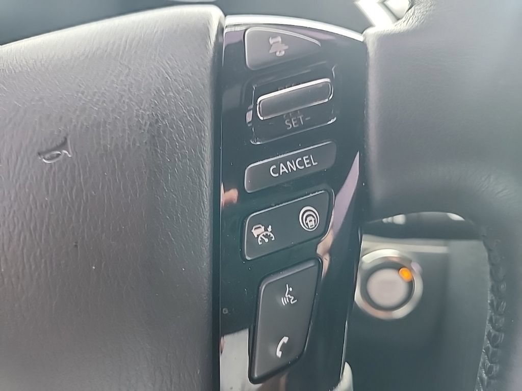 Used 2023 Nissan Armada SL w/ Midnight Edition Package RWD image 7