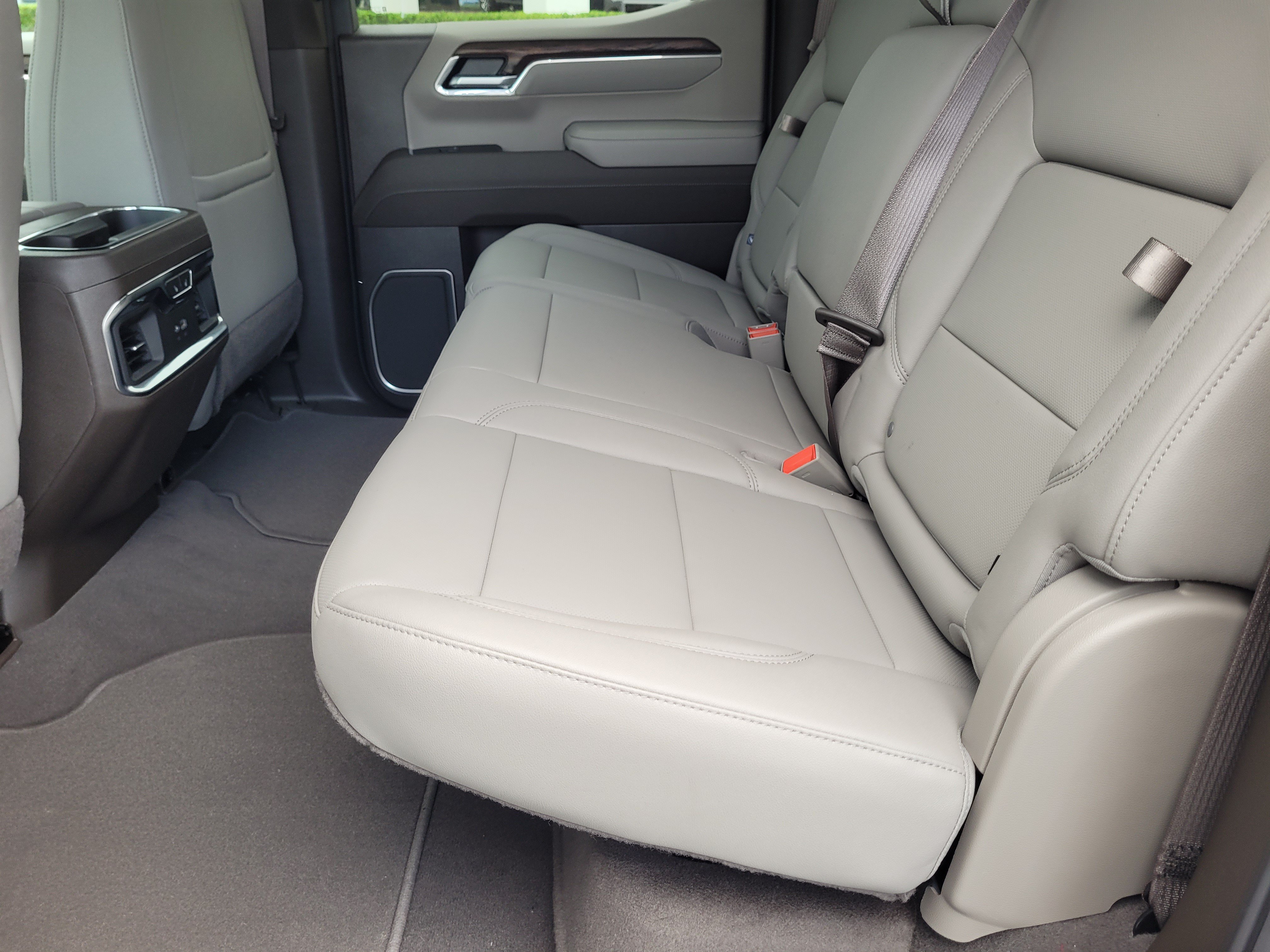 New 2026 GMC Sierra 1500 SLT AWD/4WD image 25
