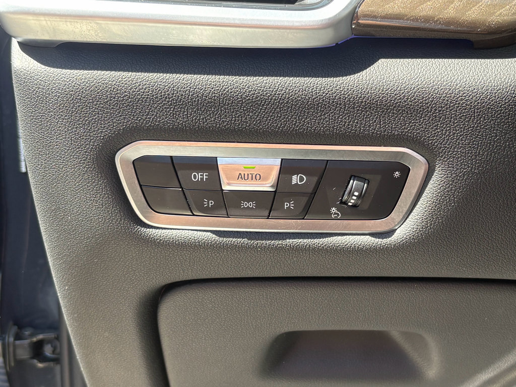 Used 2022 BMW X5 sDrive40i w/ Premium Package image 14