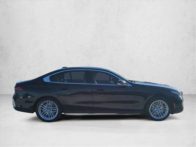 Certified 2024 BMW 530i w/ Premium Package RWD image 4