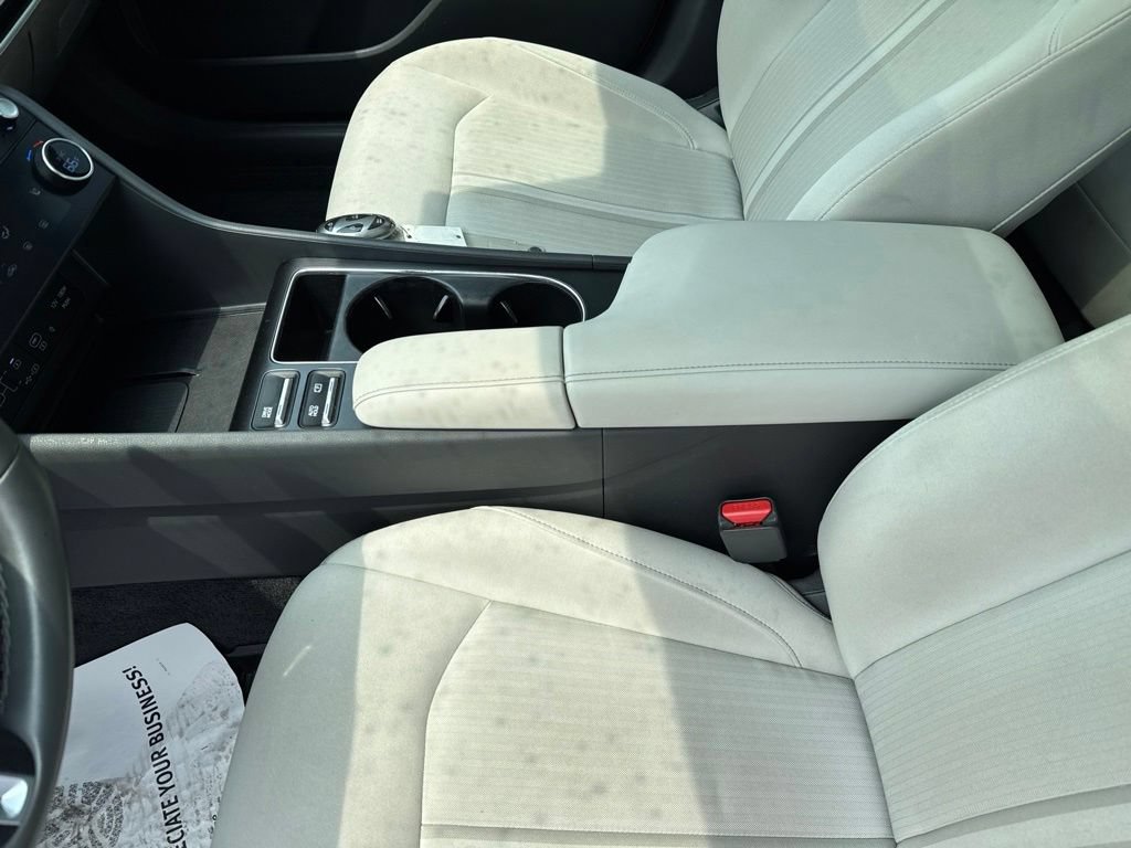 Used 2025 Hyundai Sonata SEL FWD image 24