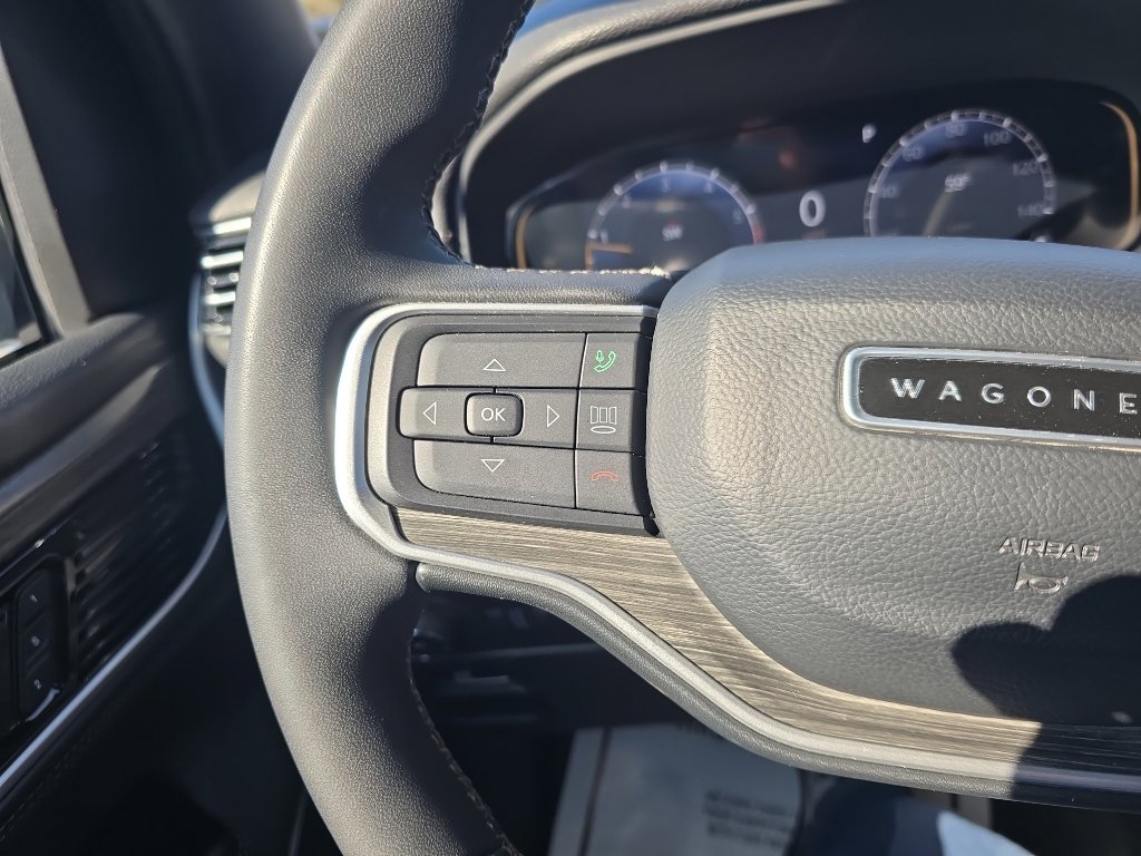 Used 2024 Jeep Wagoneer Series II AWD/4WD image 24