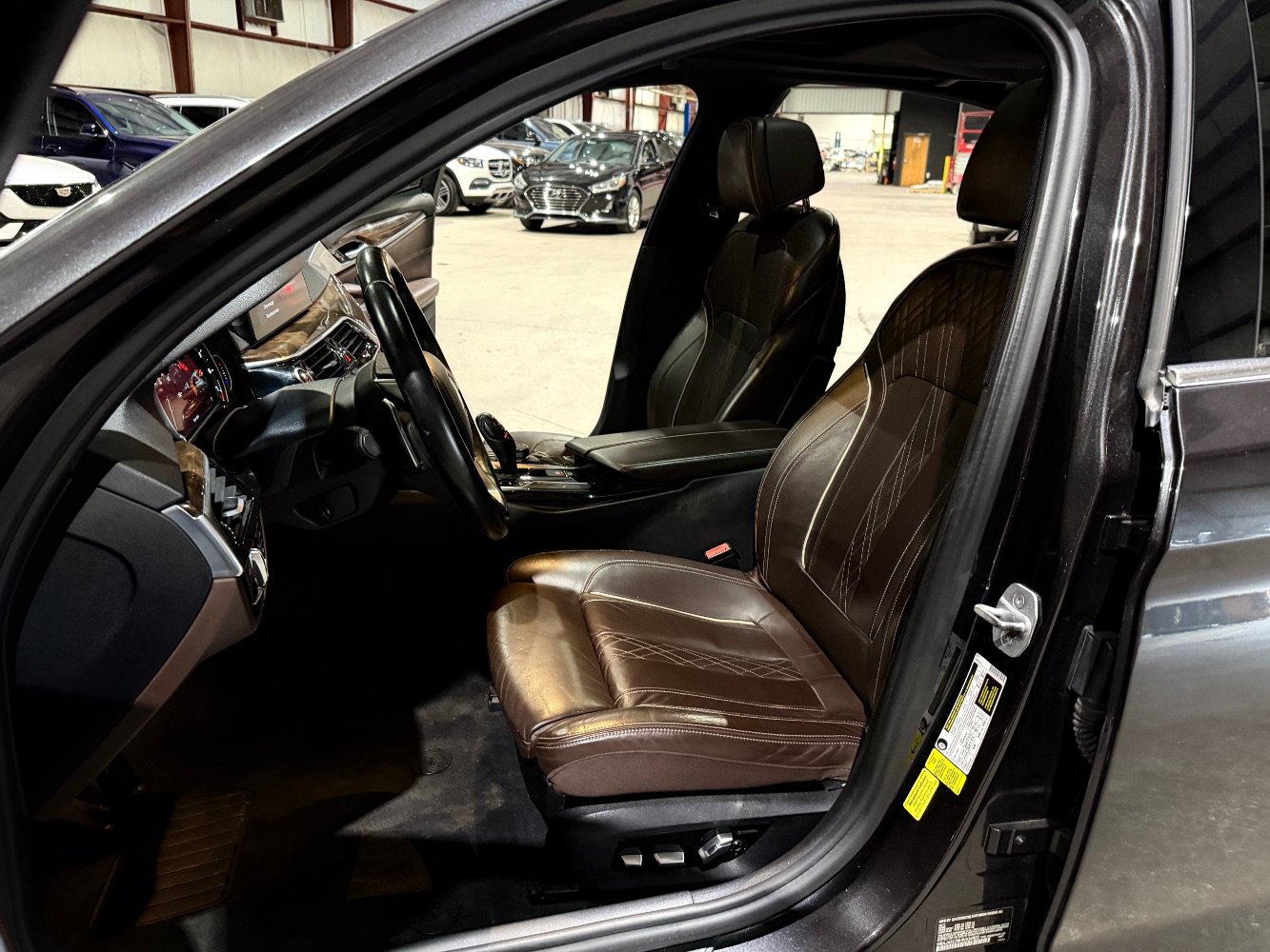 Used 2017 BMW 530i RWD image 14