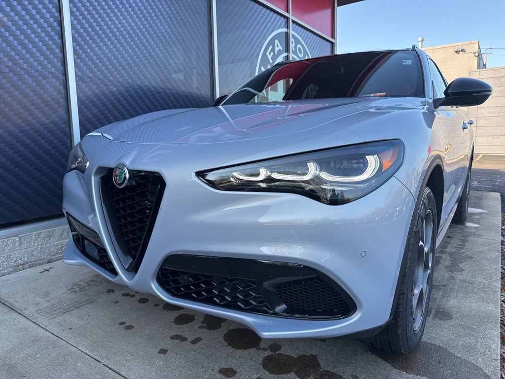 New 2026 Alfa Romeo Stelvio Sprint image 10