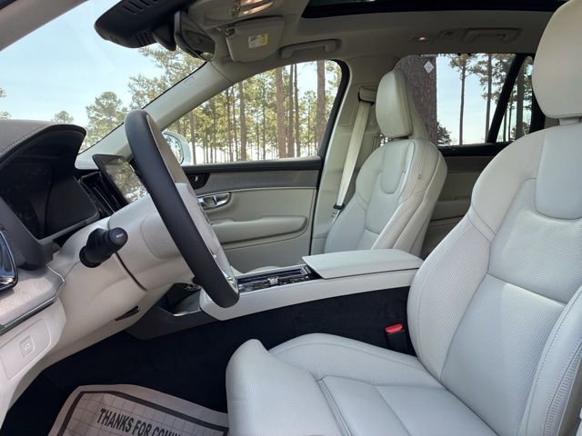 New 2026 Volvo XC90 B6 Ultra w/ Protection Package image 23