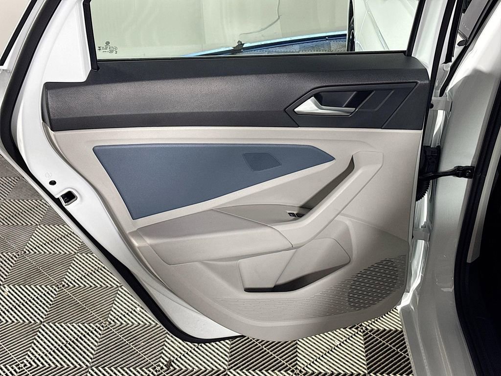 New 2025 Volkswagen Jetta SE image 19
