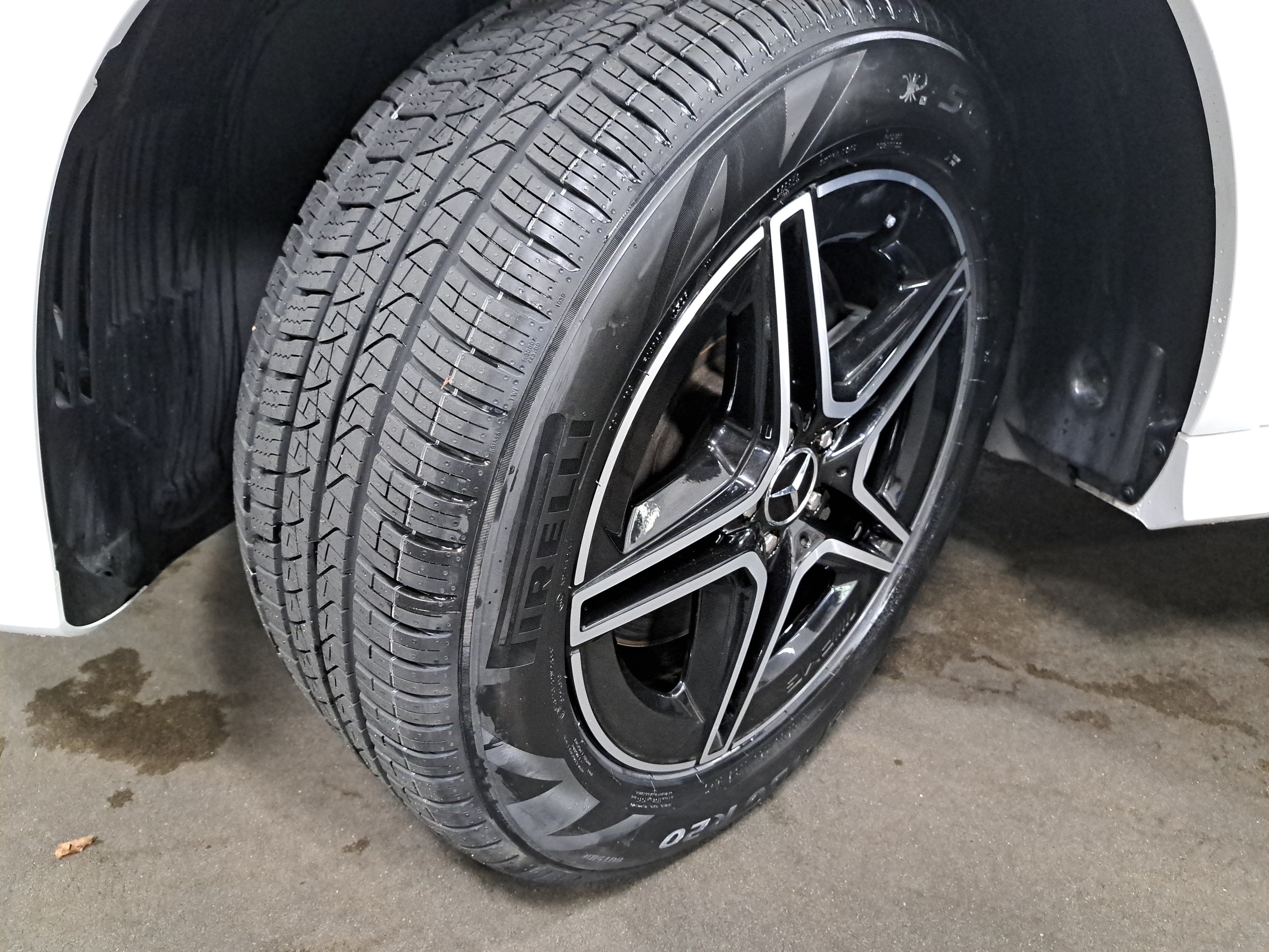 Certified 2025 Mercedes-Benz GLE 53 AMG 4MATIC image 33