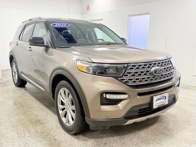 Used 2021 Ford Explorer Limited w/ Equipment Group 301A AWD/4WD image 1