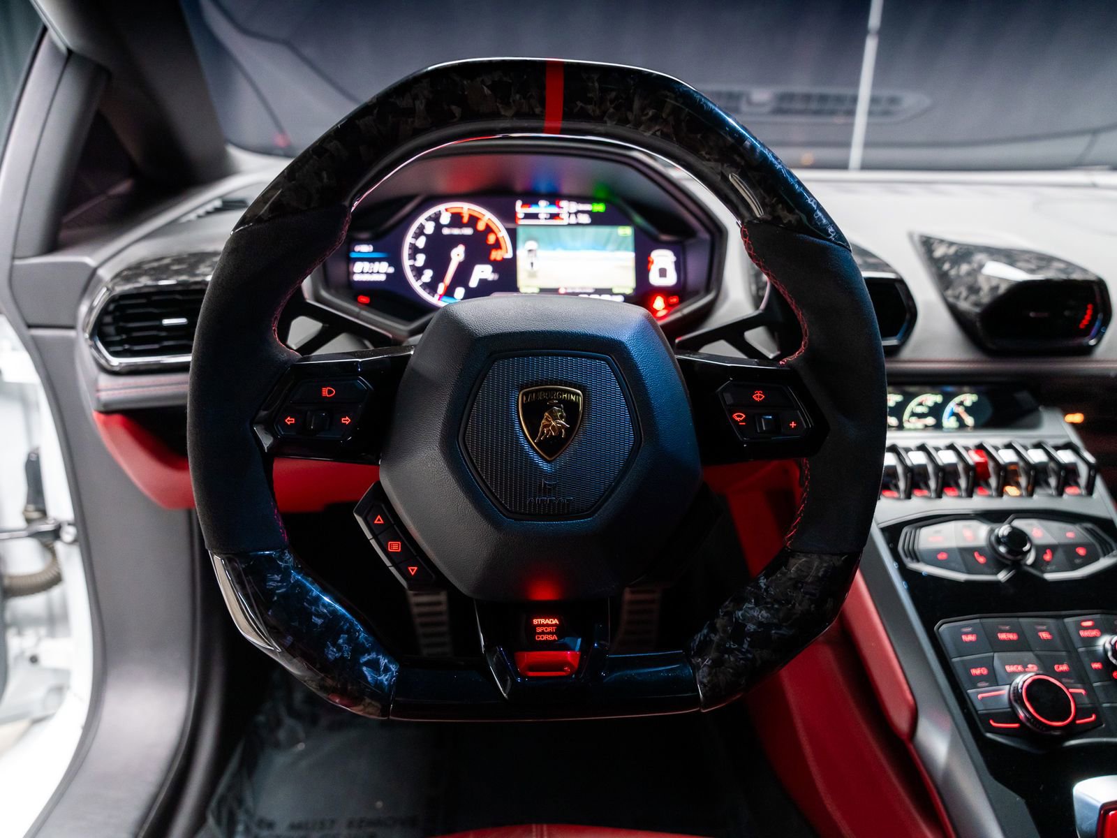 Used 2015 Lamborghini Huracan LP 610-4 image 42