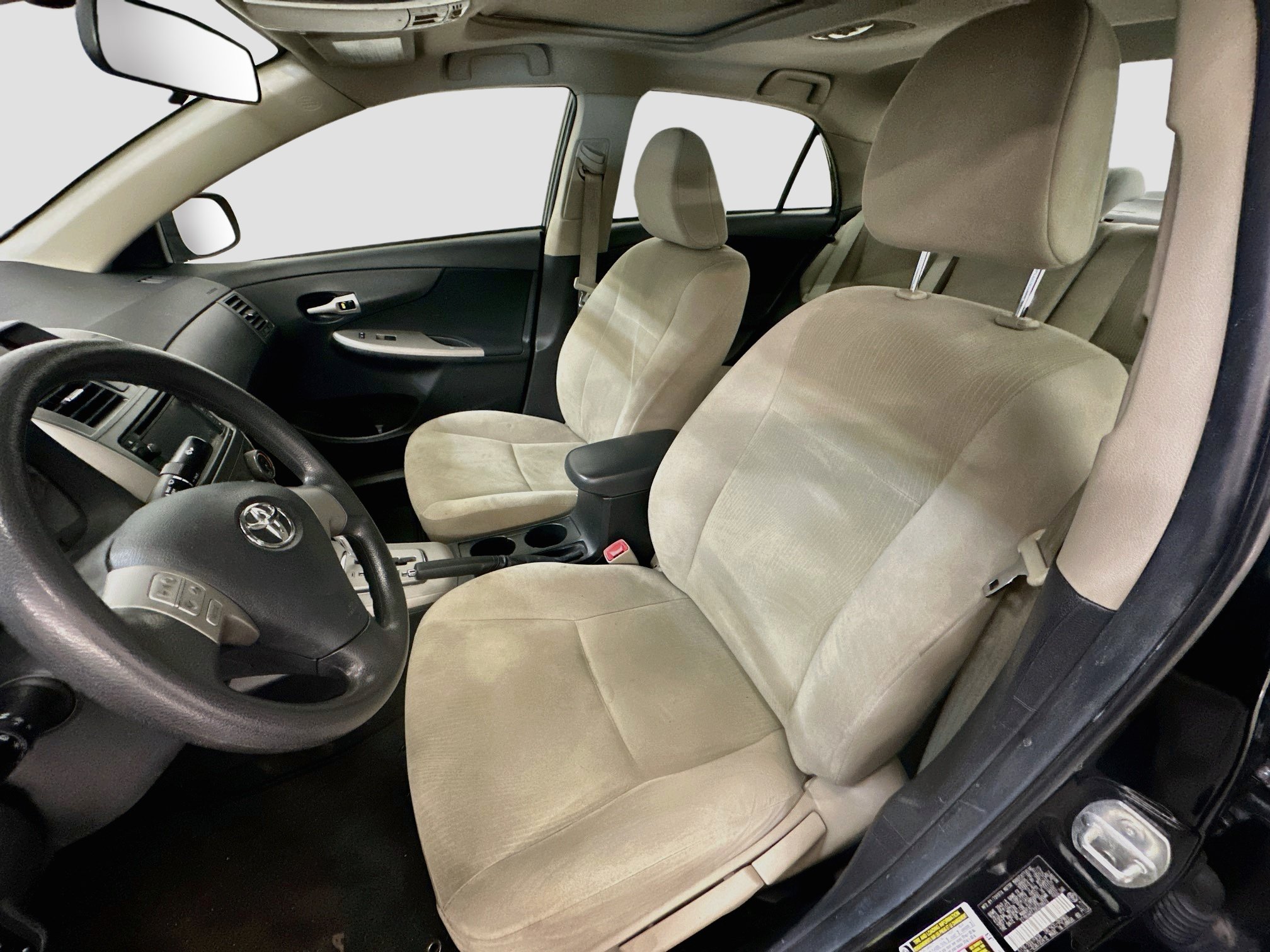 Used 2013 Toyota Corolla LE w/ Premium Pkg FWD image 13
