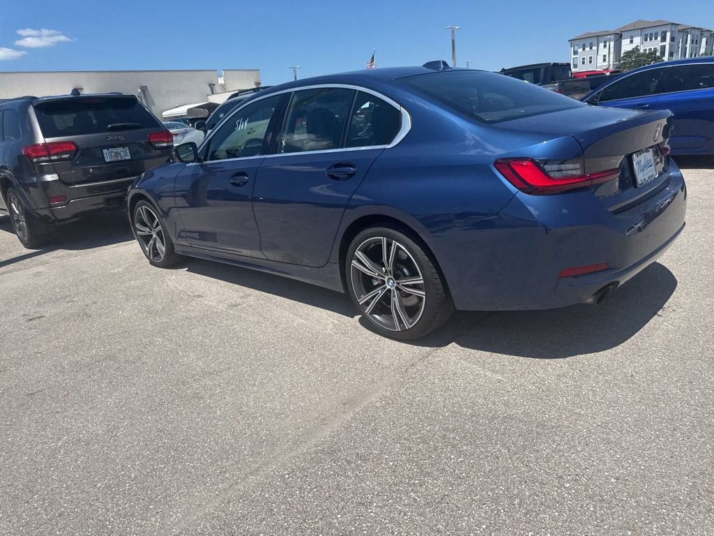 Used 2024 BMW 330i Sedan w/ Premium Package RWD image 7