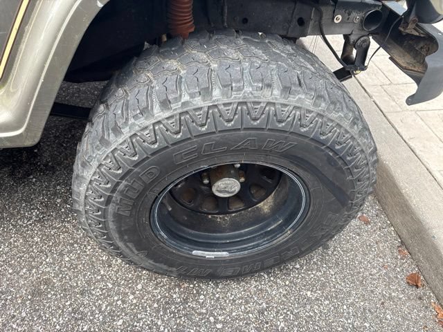Used 1989 Jeep Wrangler Sahara AWD/4WD image 15