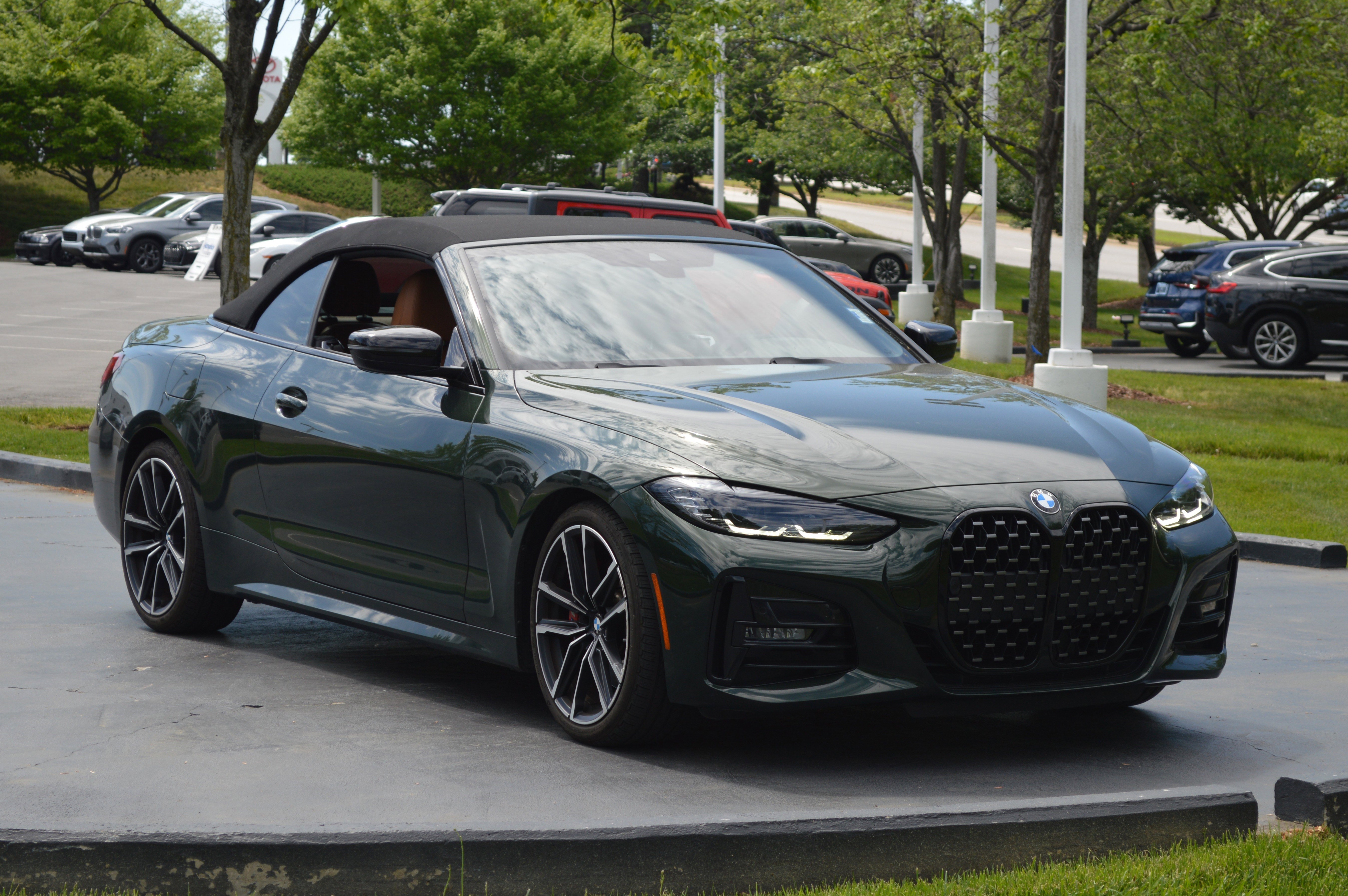 Used 2023 BMW 430i Convertible w/ M Sport Package image 13