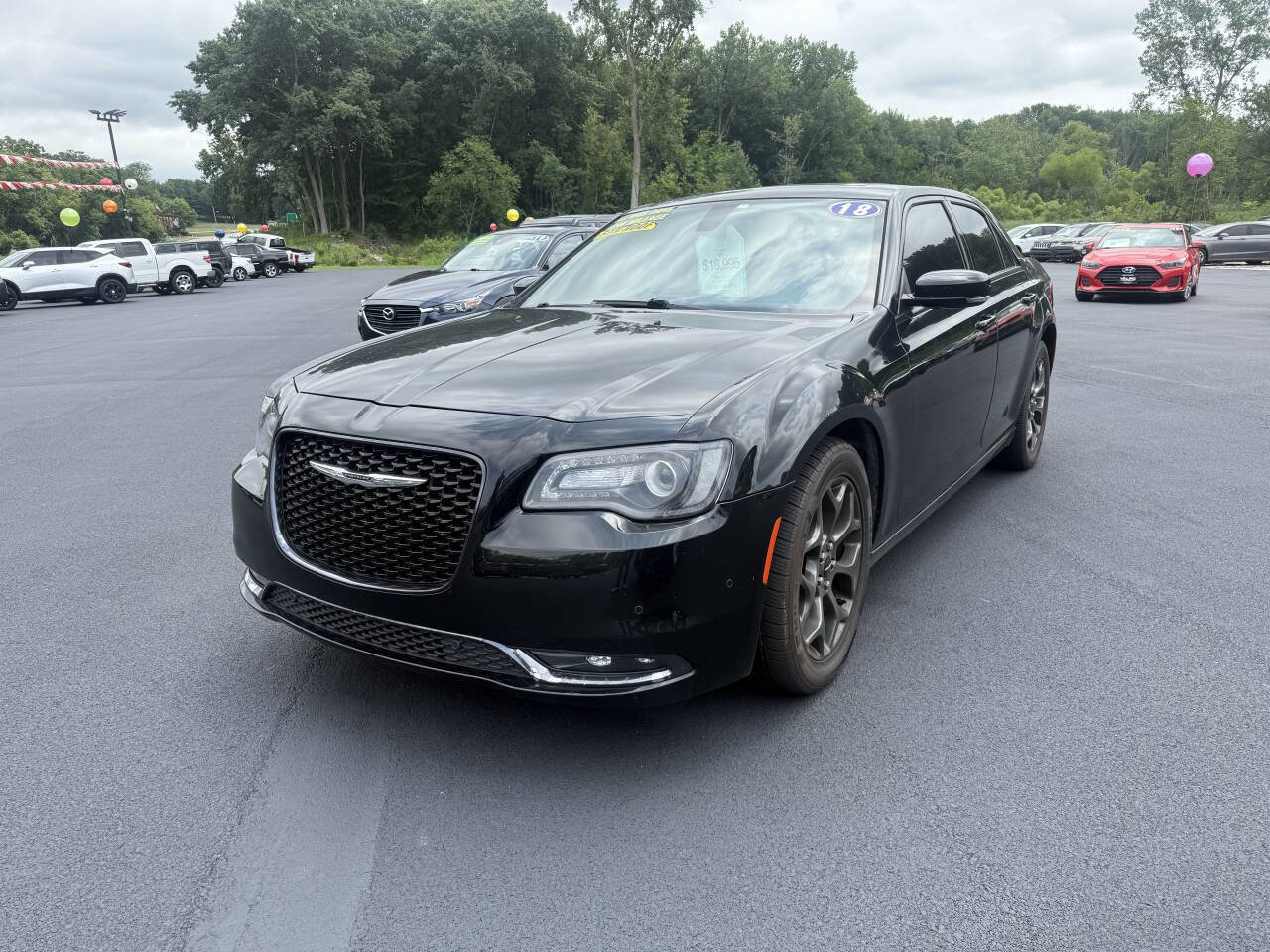Used 2018 Chrysler 300 S w/ 300S Premium Group image 5