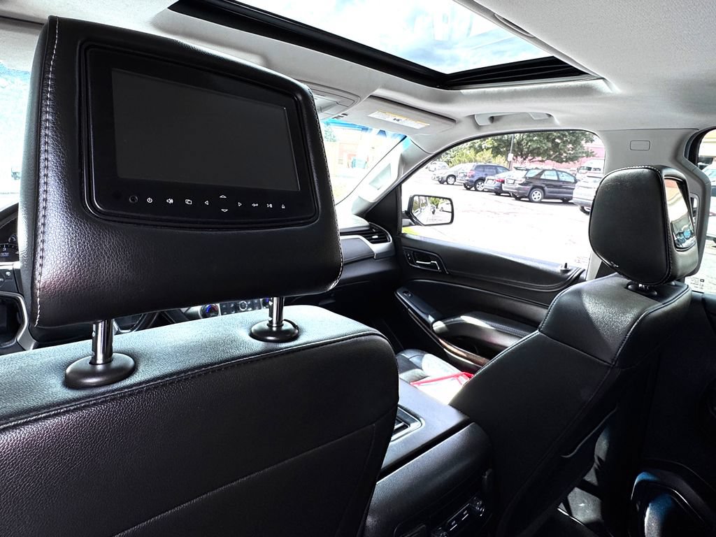 Used 2018 Chevrolet Suburban LT AWD/4WD image 34