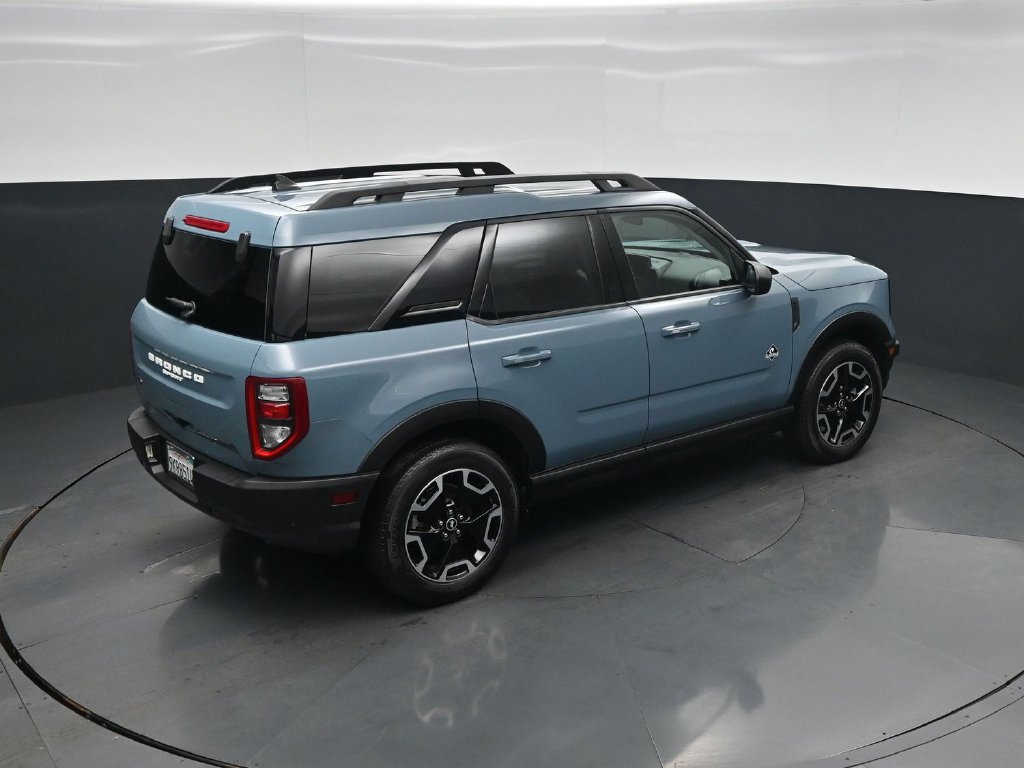 Certified 2023 Ford Bronco Sport Outer Banks w/ Tech Package AWD/4WD image 37