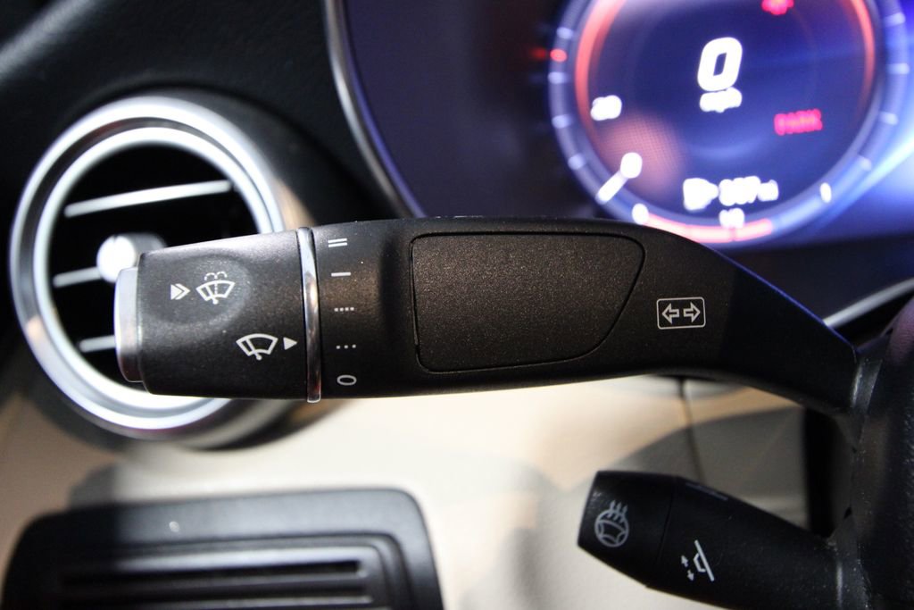 Used 2020 Mercedes-Benz C 300 Cabriolet image 13
