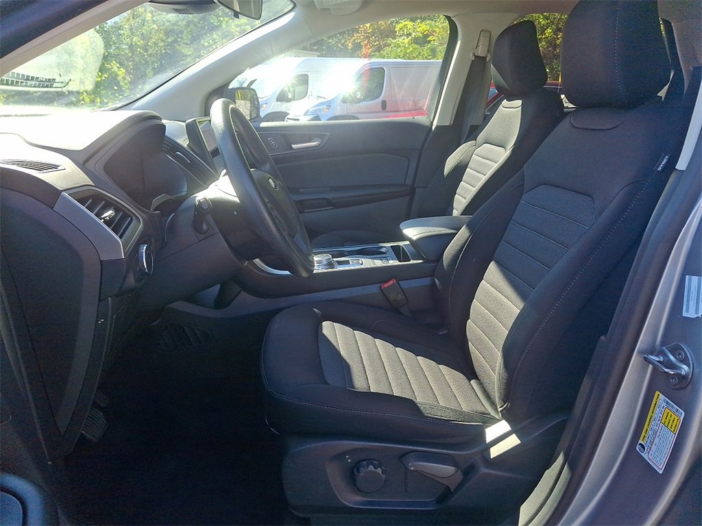 Used 2022 Ford Edge SE image 16
