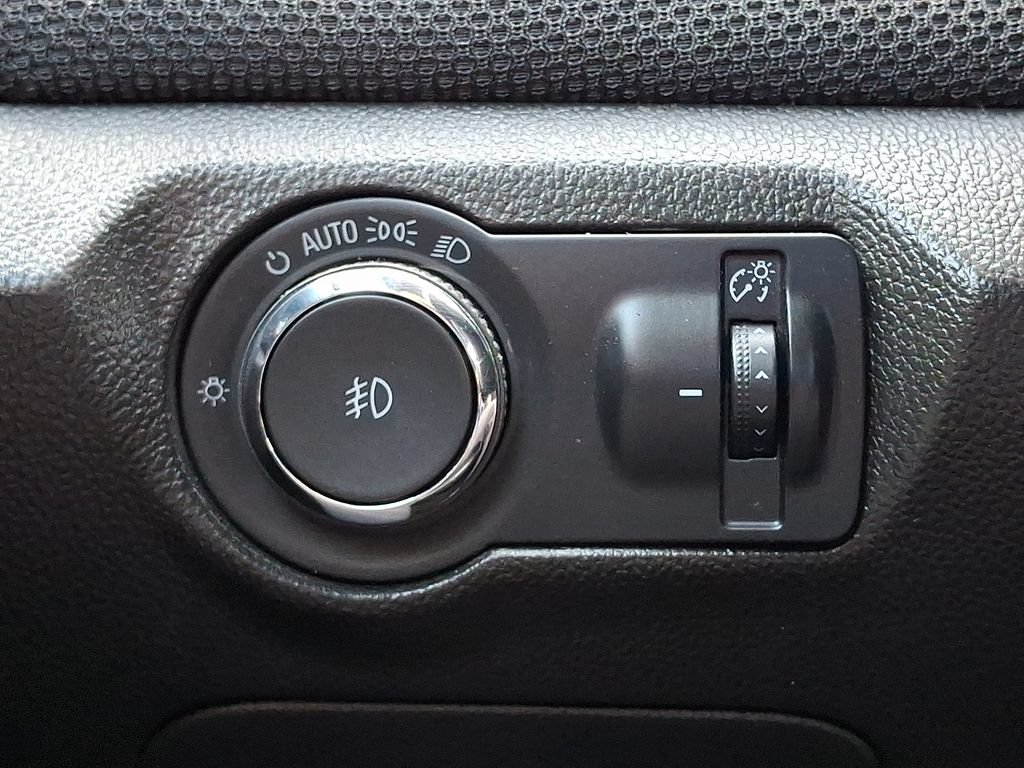 Used 2014 Chevrolet Cruze LTZ w/ RS Package FWD image 26
