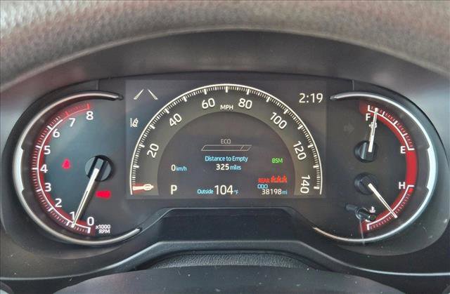Used 2025 Toyota RAV4 XLE FWD image 11
