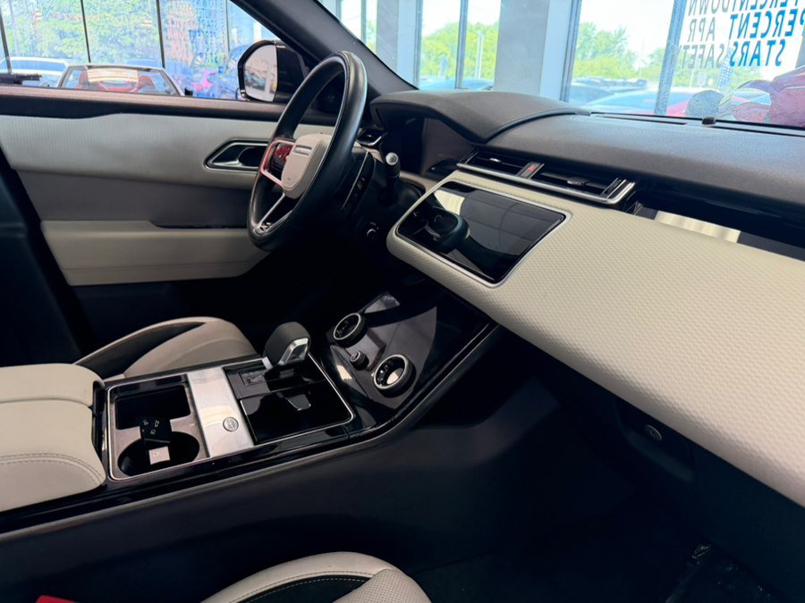 Used 2023 Land Rover Range Rover Velar R-Dynamic S AWD/4WD image 46
