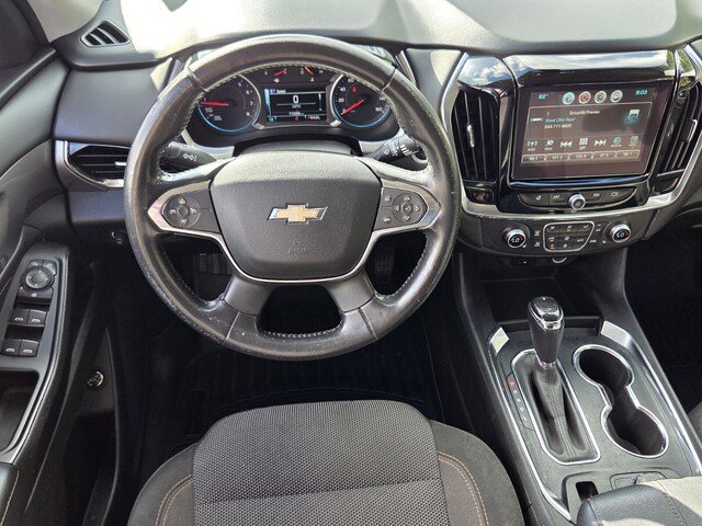 Used 2018 Chevrolet Traverse LT FWD image 11