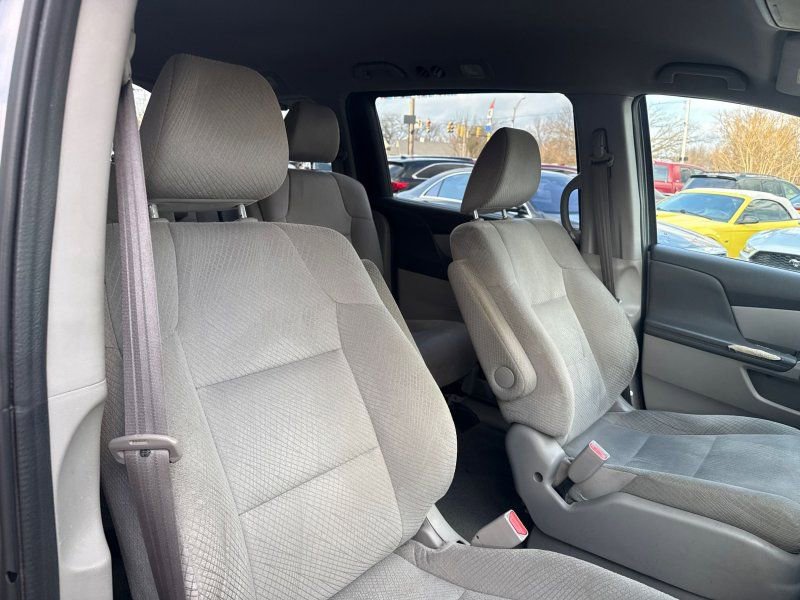 Used 2014 Honda Odyssey LX image 19