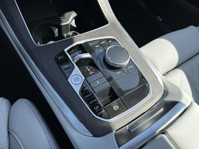 New 2026 BMW X5 xDrive40i w/ Premium Package AWD/4WD image 17
