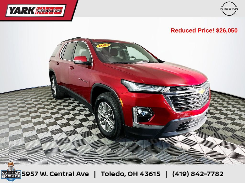 Used 2023 Chevrolet Traverse LT