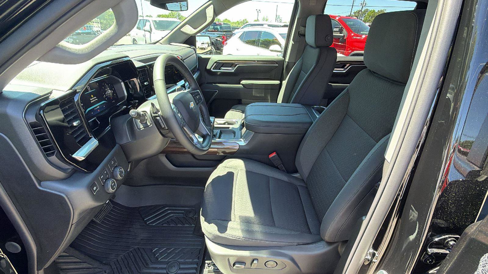New 2026 Chevrolet Silverado 1500 LT AWD/4WD image 13