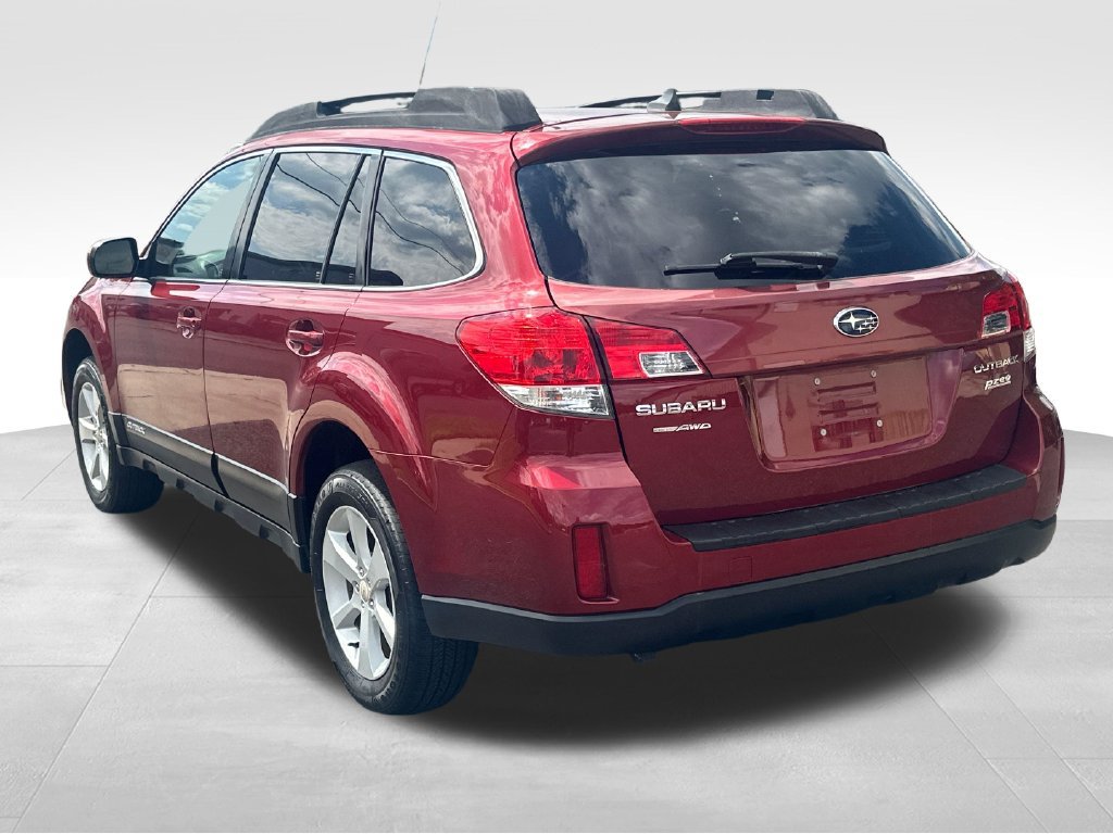 Used 2014 Subaru Outback 2.5i Premium AWD/4WD image 5