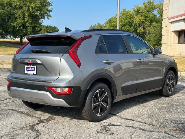 New 2026 Kia Niro EX FWD image 3